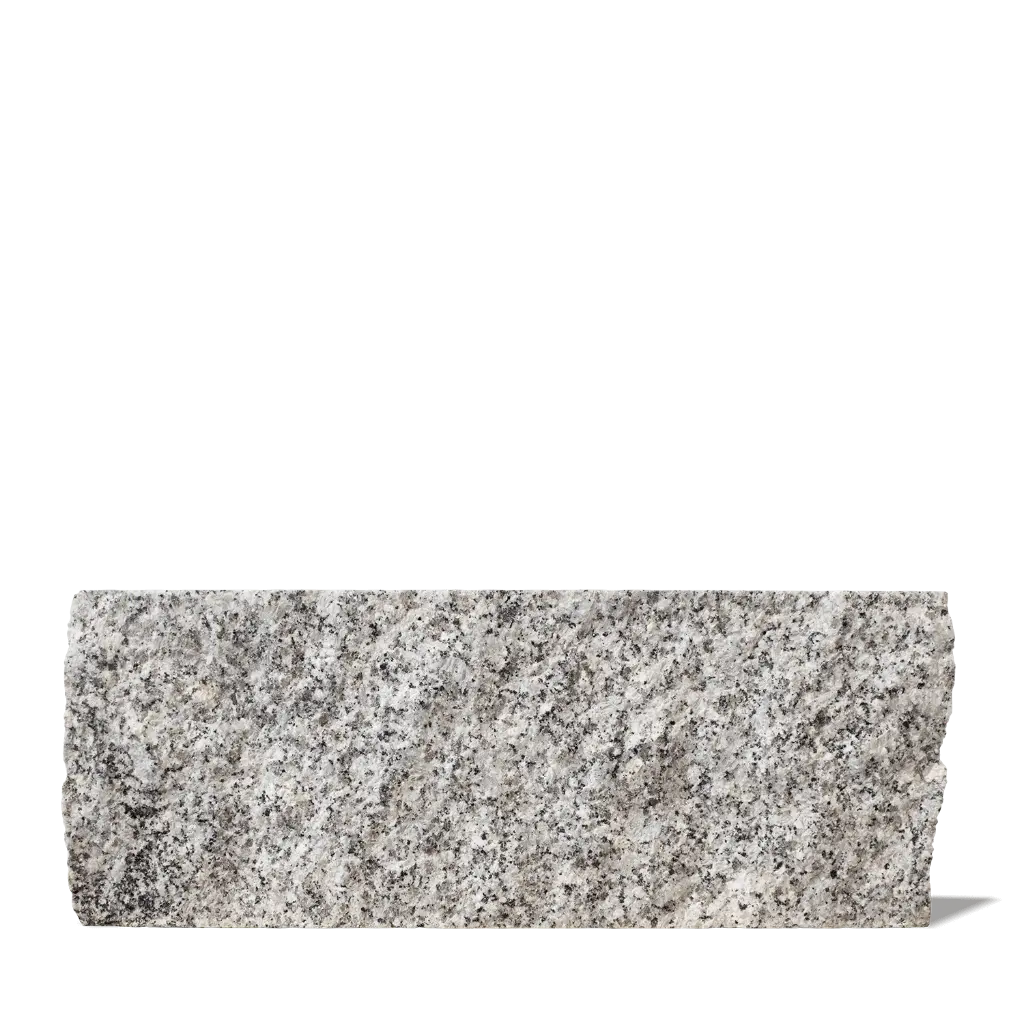 GRG10-Granit-Mauerstein-40x20x10-gesaegt-gebrochen-frontal.webp